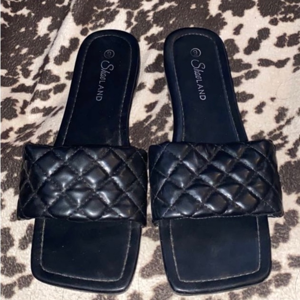 Black sandals